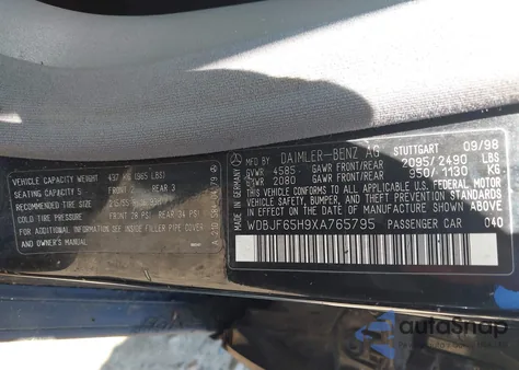 1999 Mercedes-Benz E 320 z USA, uszkodzony, nr VIN WDBJF65H9XA765795